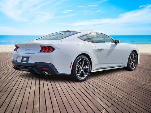 Used 2024 Ford Mustang Coupe RWD image 6