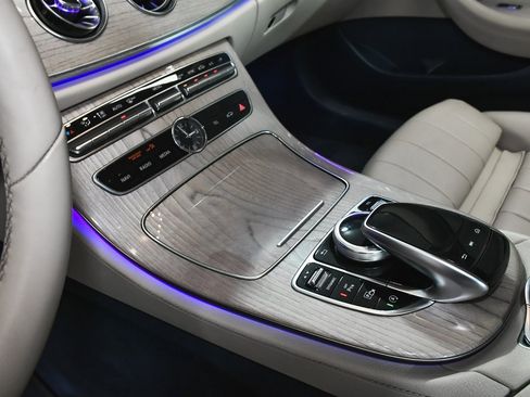 Used 2019 Mercedes-Benz E 450 4MATIC Cabriolet image 45