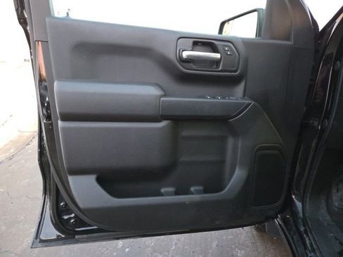 Used 2021 Chevrolet Silverado 1500 Custom image 10