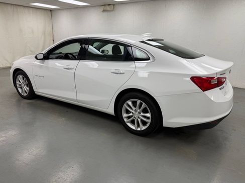 Used 2018 Chevrolet Malibu LT FWD image 3