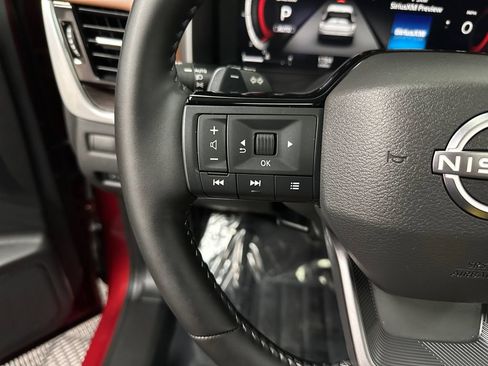 Used 2026 Nissan Rogue Platinum w/ Platinum Premium Package AWD/4WD image 15