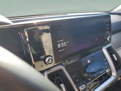 Certified 2023 Kia Sorento EX image 22