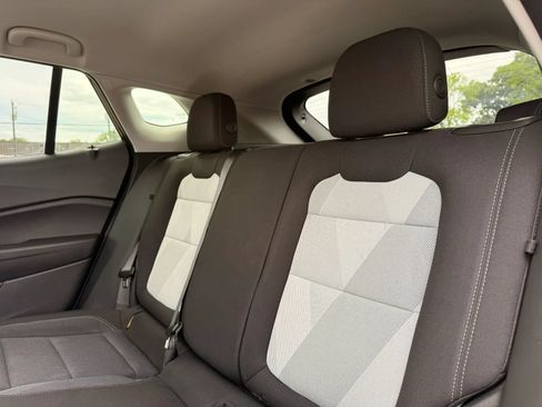Used 2024 Chevrolet Trax LS w/ LS Convenience Package FWD image 13