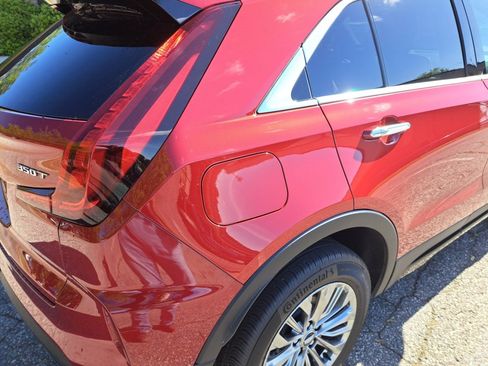 Used 2025 Cadillac XT4 Premium Luxury w/ Cold Weather Package FWD image 18