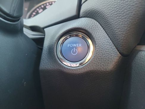 Used 2022 Toyota RAV4 XLE image 25