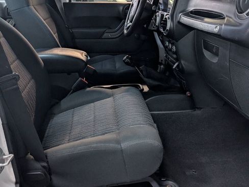 Used 2012 Jeep Wrangler Unlimited Sport AWD/4WD image 11
