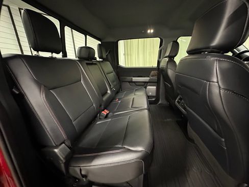 Used 2024 Ford F250 Lariat w/ Black Appearance Package image 21