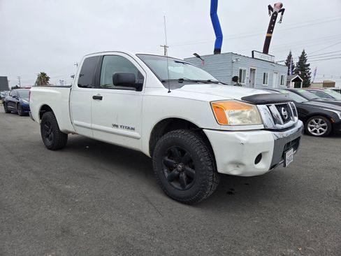 Used 2008 Nissan Titan SE image 5