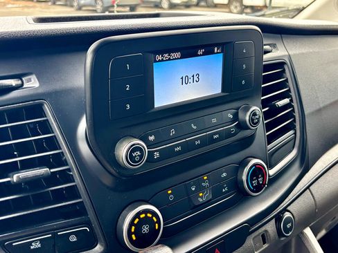 Used 2020 Ford Transit 250 130 Low Roof image 18