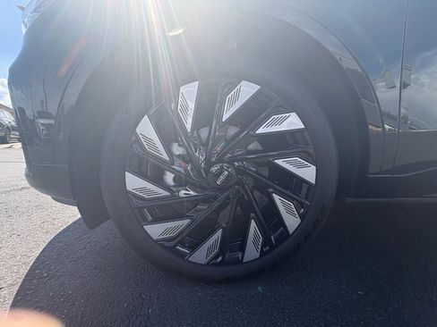 Certified 2024 Lincoln Nautilus Black Label w/ Jet Appearance Package (87T) AWD/4WD image 14