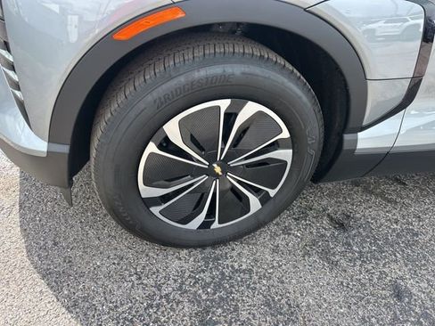 New 2026 Chevrolet Blazer EV LT image 10