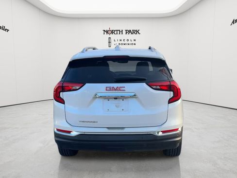 Used 2020 GMC Terrain SLT w/ Preferred Package FWD image 4