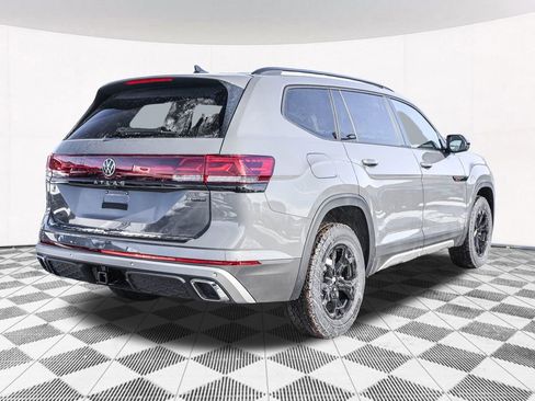 New 2026 Volkswagen Atlas Peak Edition image 15