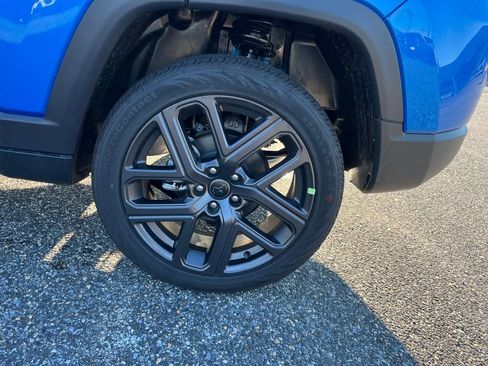 New 2026 Jeep Compass Limited AWD/4WD image 21