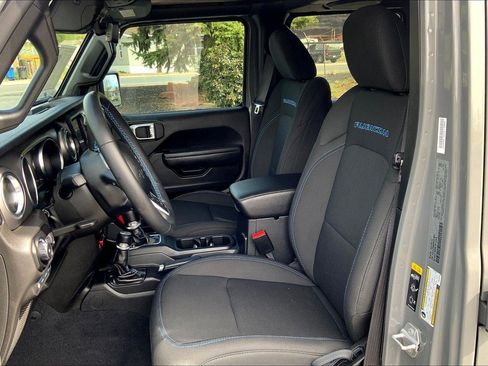 Certified 2022 Jeep Wrangler Unlimited Rubicon 4xe w/ Safety Group image 25