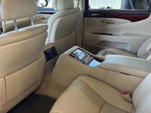 Used 2012 Lexus LS 460 L w/ Executive Class Seating Pkg RWD image 7