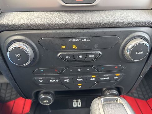 Used 2020 Ford Ranger XLT w/ Equipment Group 301A Mid image 16