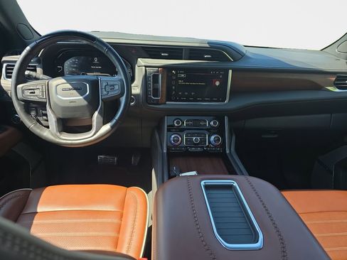 Used 2023 GMC Yukon Denali Ultimate AWD/4WD image 15