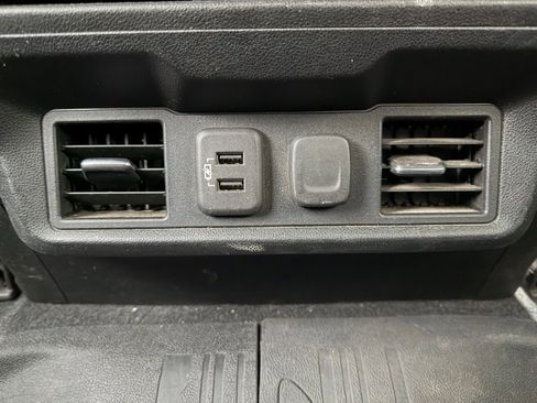 Used 2020 GMC Sierra 3500 SLE w/ SLE Value Package image 27