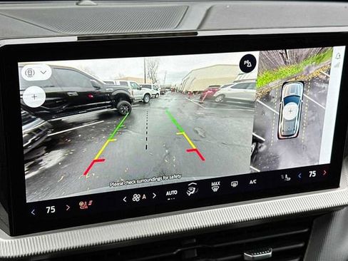 Certified 2025 Ford Explorer ST-Line w/ ST-Line Street Pack image 18