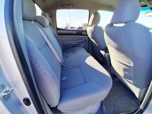 Used 2010 Toyota Tacoma PreRunner RWD image 22