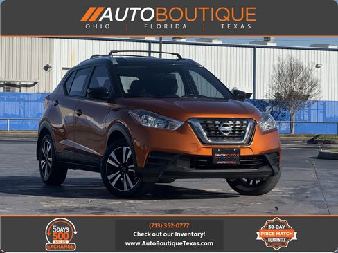 Used 2019 Nissan Kicks SV w/ Exterior Package image 1