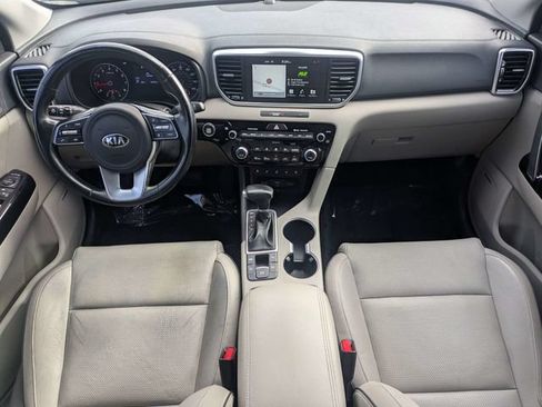 Used 2022 Kia Sportage EX w/ EX Technology Package FWD image 16