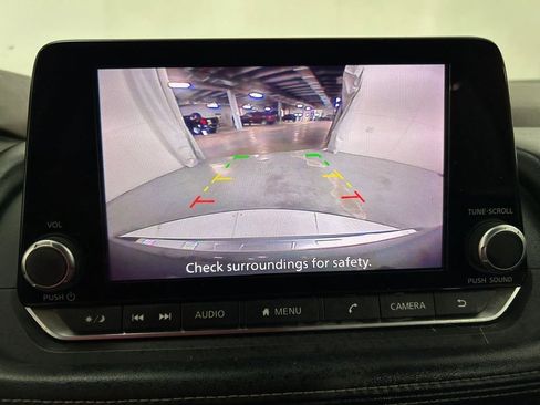 Used 2022 Nissan Rogue SV FWD image 26