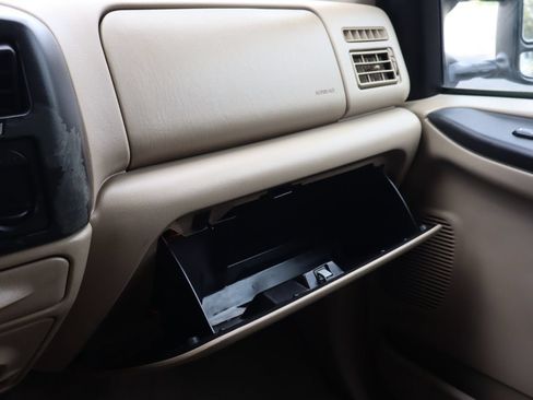 Used 2005 Ford Excursion Eddie Bauer AWD/4WD image 37