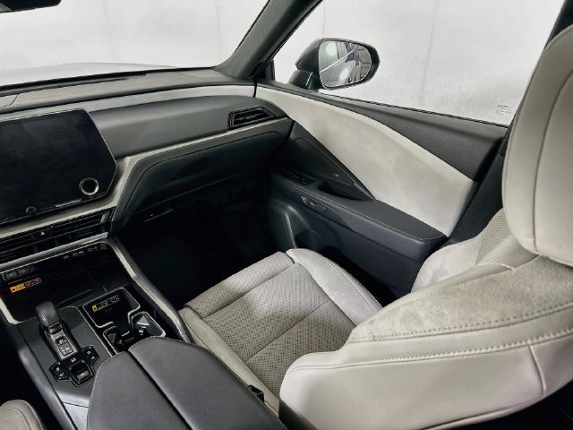 Used 2025 Lexus TX 350 AWD w/ Technology Package image 26
