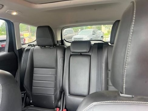 Used 2016 Ford Escape SE w/ SE Leather Comfort Package FWD image 6