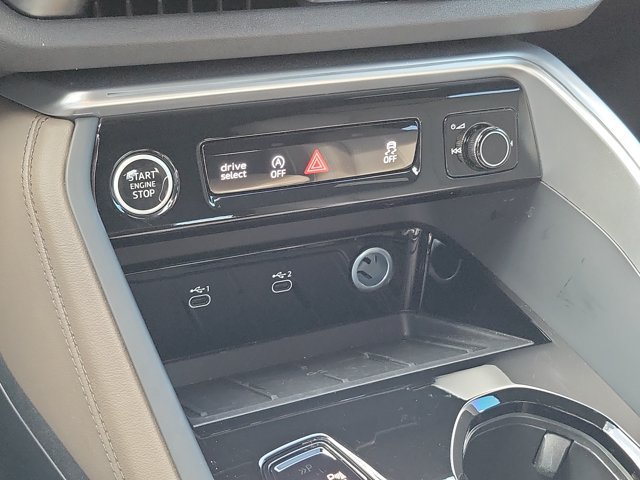 Certified 2025 Audi Q5 Premium Plus w/ Premium Plus AWD/4WD image 26
