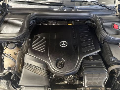 Used 2021 Mercedes-Benz GLS 450 4MATIC image 63