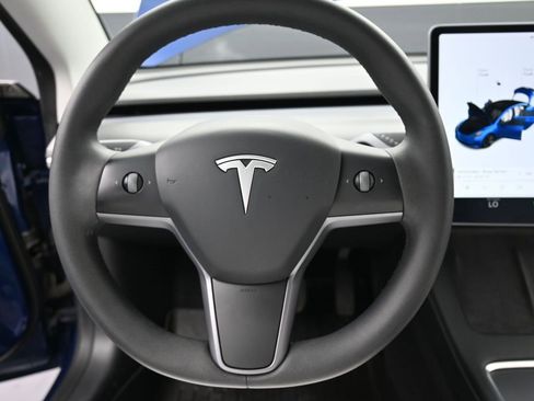 Used 2021 Tesla Model 3 Long Range image 11