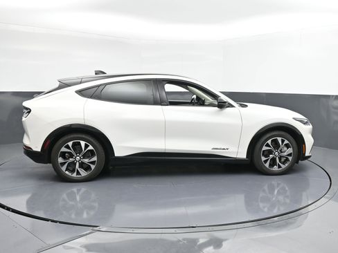 Used 2023 Ford Mustang Mach-E Premium image 9