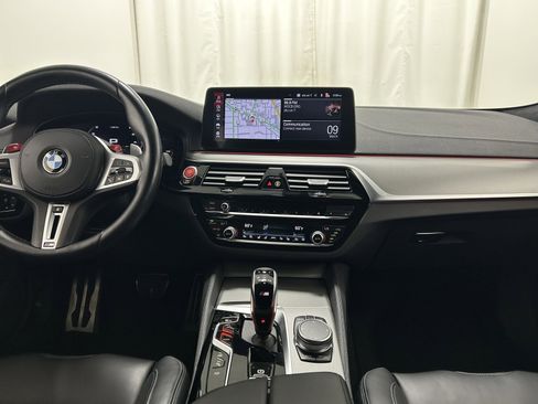 Used 2023 BMW M5 Base w/ Executive Package image 11