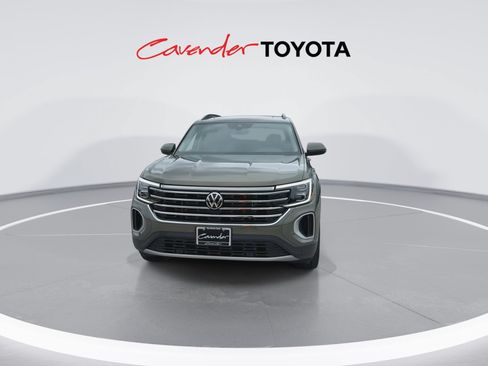 Used 2026 Volkswagen Atlas SE FWD image 3