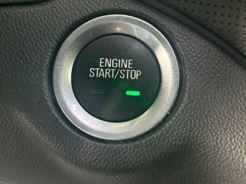 Used 2021 Chevrolet Equinox Premier w/ Redline Edition FWD image 16