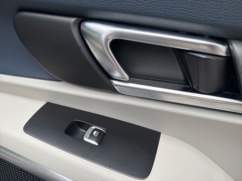 Used 2024 Kia Telluride EX w/ EX Captain's Chair Package image 31