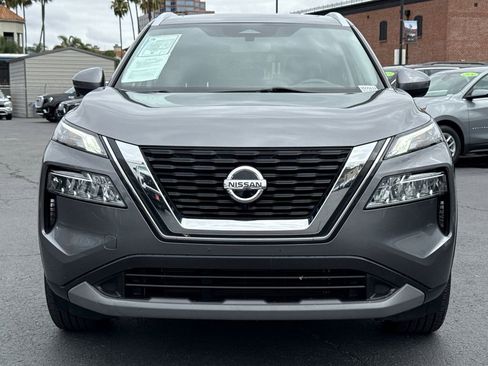 Used 2021 Nissan Rogue SV w/ Premium Package AWD/4WD image 4