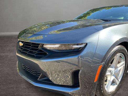 Used 2021 Chevrolet Camaro LT image 30