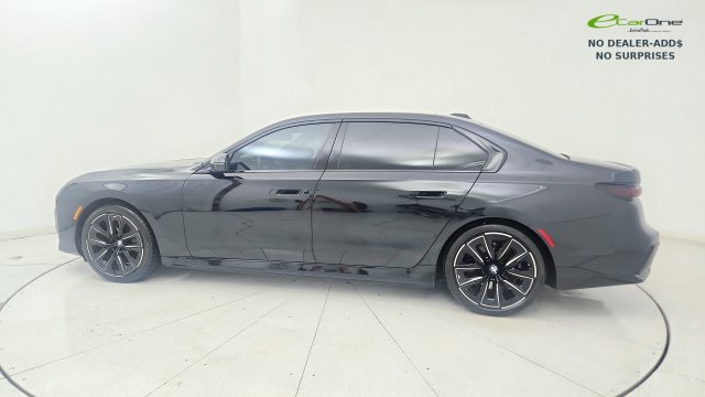 Used 2025 BMW i7 eDrive50 w/ M Sport Package RWD image 29