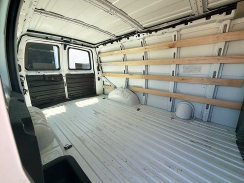 Used 2025 Chevrolet Express 2500 w/ Driver Convenience Package RWD image 21