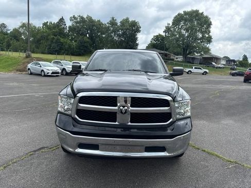 Used 2019 RAM 1500 Classic SLT RWD image 3