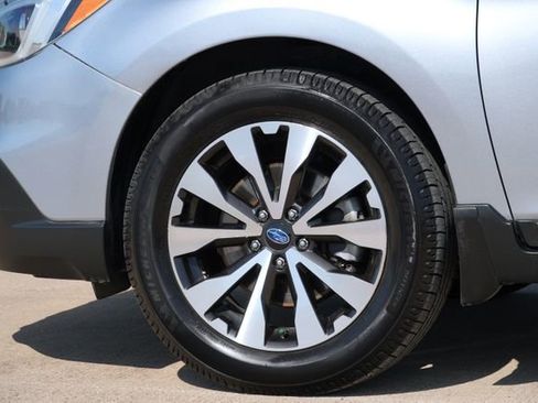 Used 2015 Subaru Outback 2.5i Limited AWD/4WD image 36