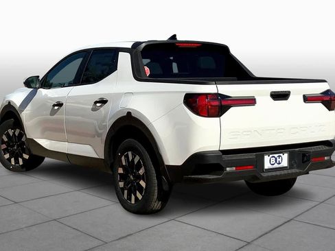 Used 2025 Hyundai Santa Cruz SE image 12