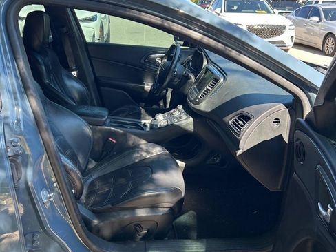 Used 2015 Chrysler 200 S w/ Navigation & Sound Group I FWD image 7