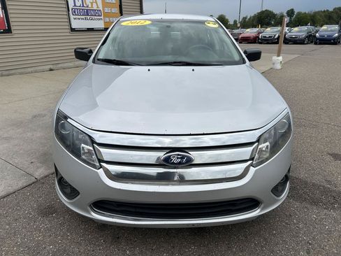 Used 2012 Ford Fusion SE FWD image 2
