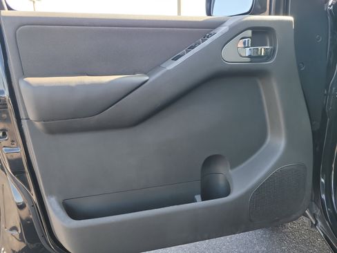 Used 2012 Nissan Pathfinder S image 15