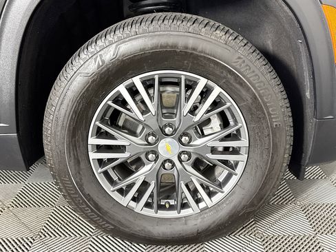 Used 2026 Chevrolet Traverse LT AWD/4WD image 30